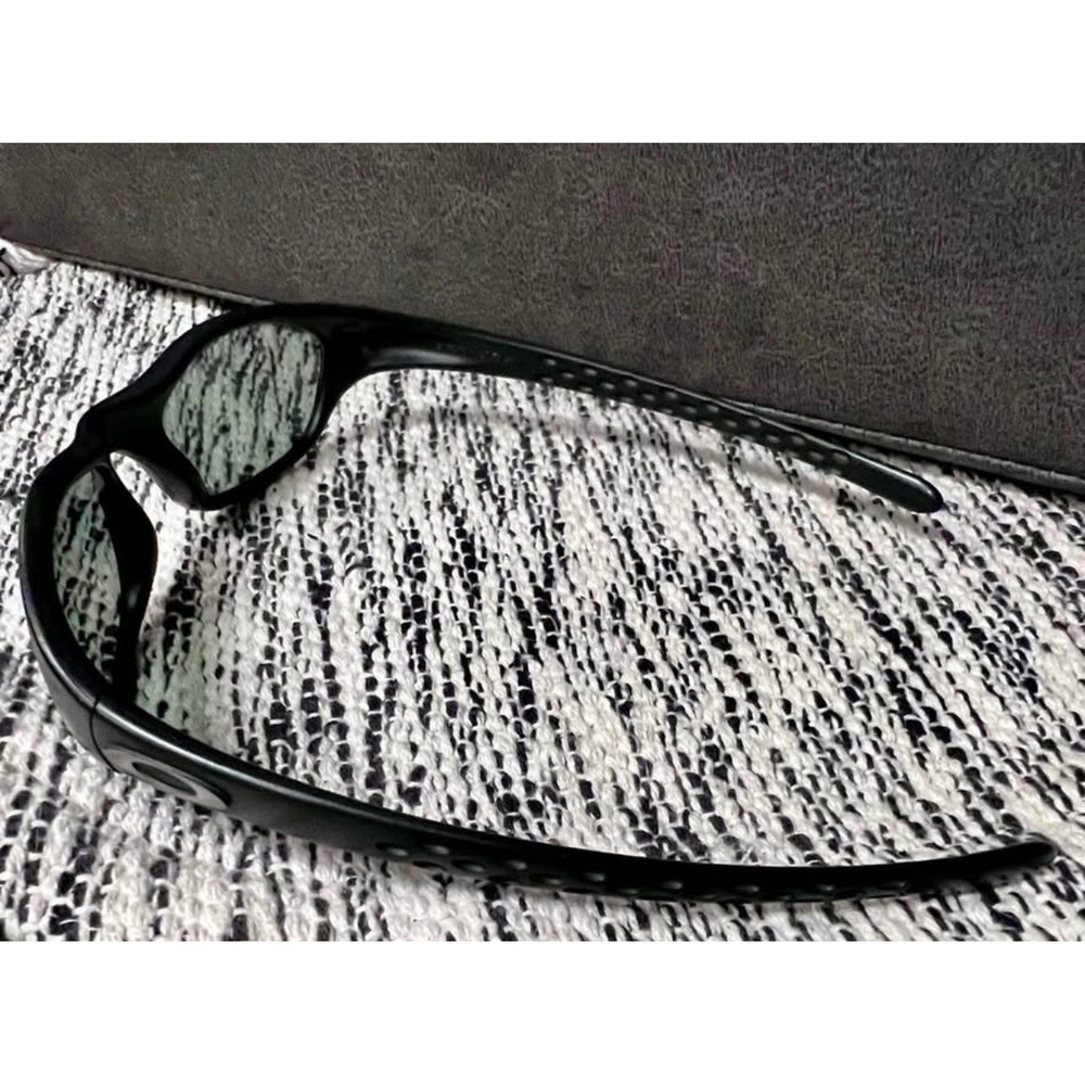 Oakley Fives Men's Sunglasses with Storage Bag, Used, Vintage 2000's - Picture 8 of 9